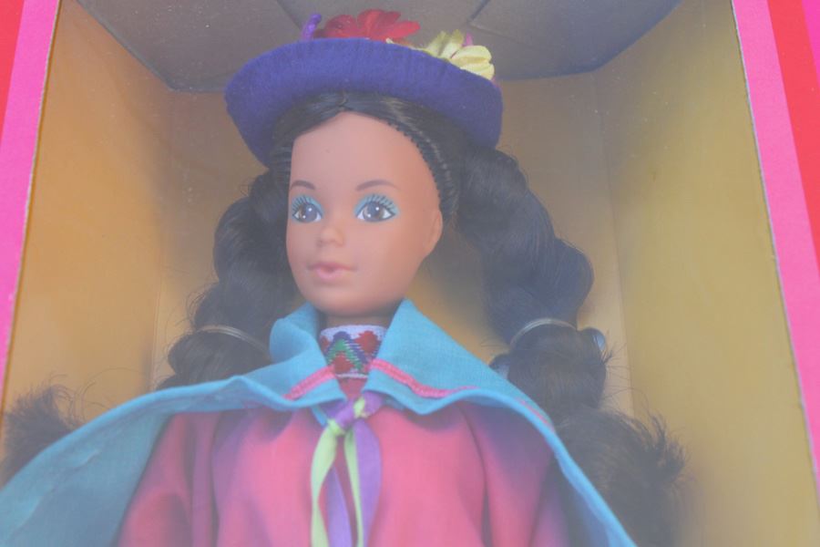 Peruvian Barbie Mattel New In Box 1985 [Photo 2]