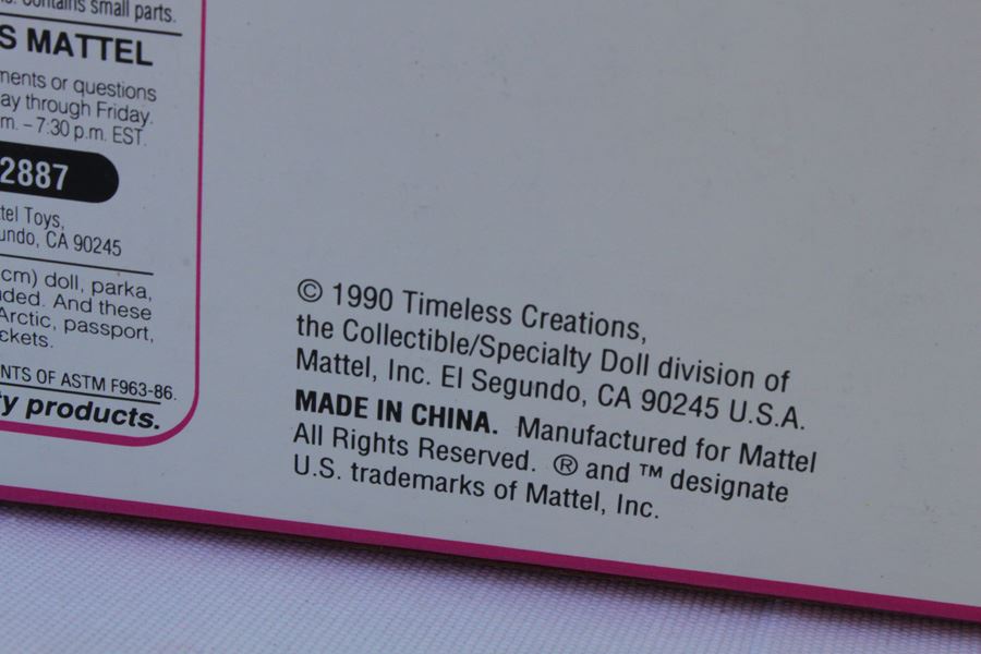 Eskimo Barbie Mattel New In Box 1990 [Photo 4]