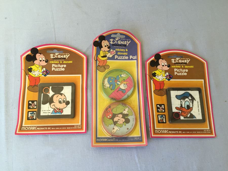 Disney Character Puzzles New On Card [Photo 1]