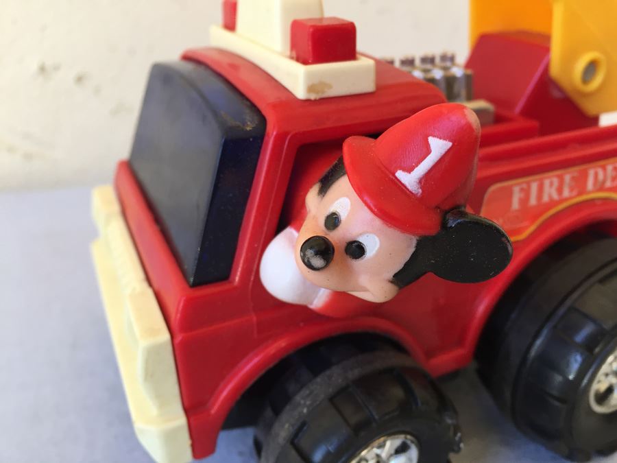 Walt Disney Mickey Mouse Fire Engine ILLCO Toy [Photo 2]