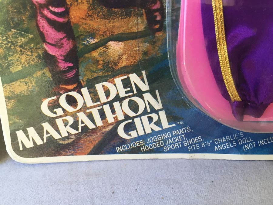 Charlie's Angels Golden Goddess & Golden Marathon Girl Clothing New On Card Hasbro 1977 [Photo 7]