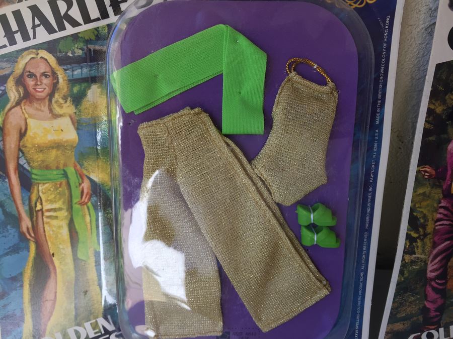 Charlie's Angels Golden Goddess & Golden Marathon Girl Clothing New On Card Hasbro 1977 [Photo 5]