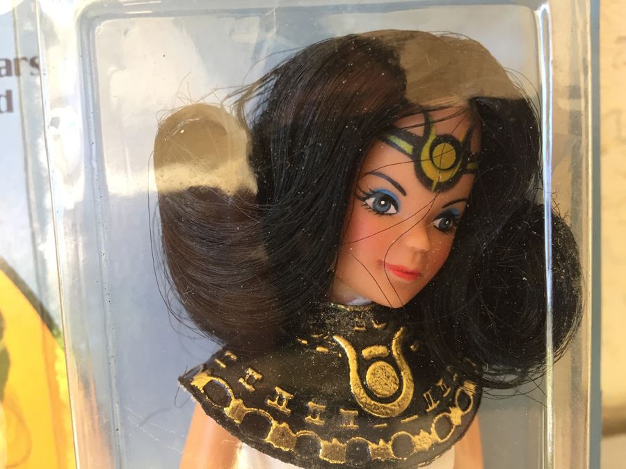 ISIS 8 Inch Action Figure MEGO New On Card Note Damage To Card 1976 [Photo 2]