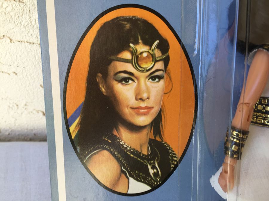 ISIS 8 Inch Action Figure MEGO New On Card Note Damage To Card 1976 [Photo 4]