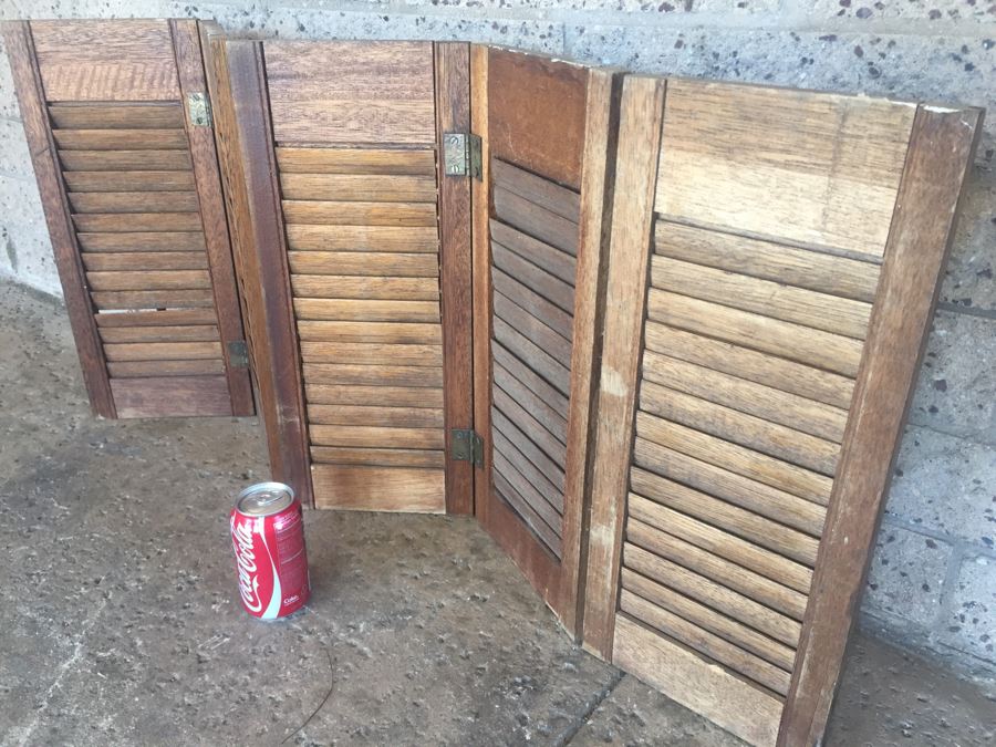 Wooden Louvered Shutters [Photo 4]