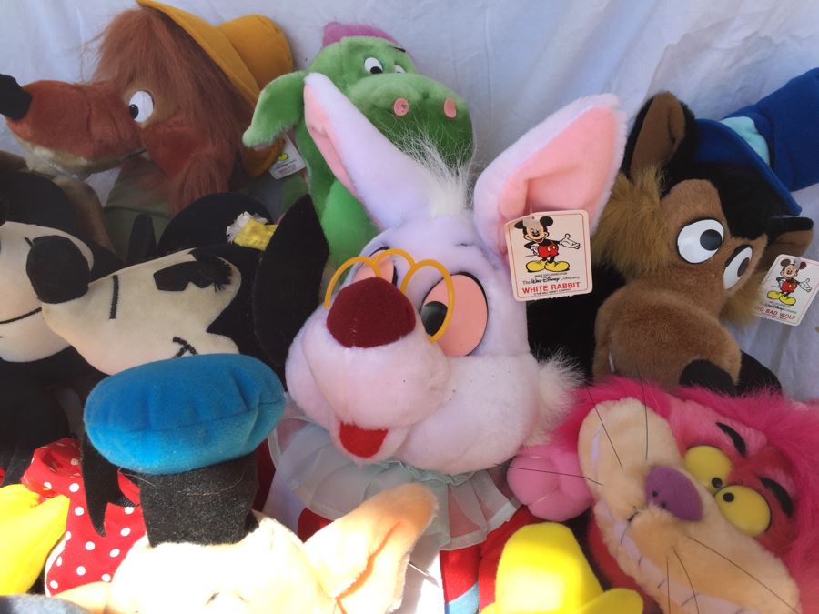 Huge Lot Of Vintage Plush Toys [Photo 2]