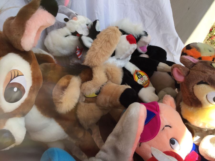 Huge Lot Of Vintage Plush Toys [Photo 7]