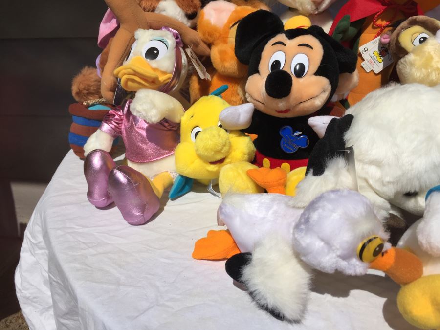 Huge Lot Of Vintage Plush Toys [Photo 10]