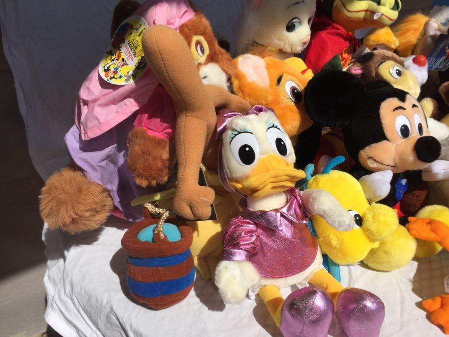 Huge Lot Of Vintage Plush Toys [Photo 11]