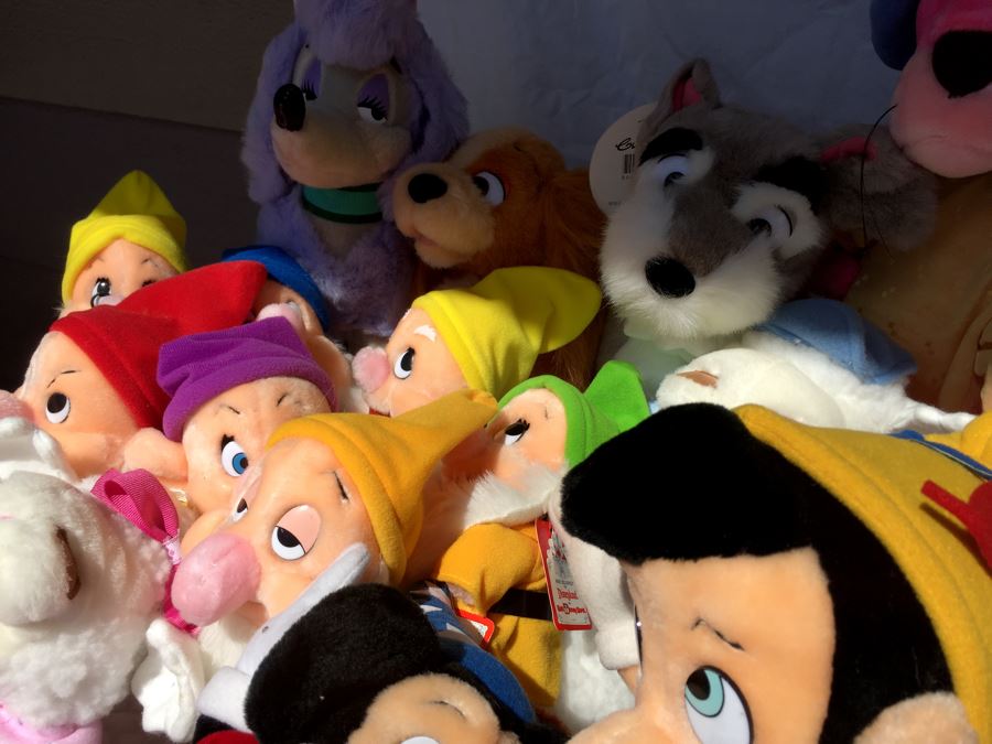 Huge Lot Of Vintage Plush Toys [Photo 10]