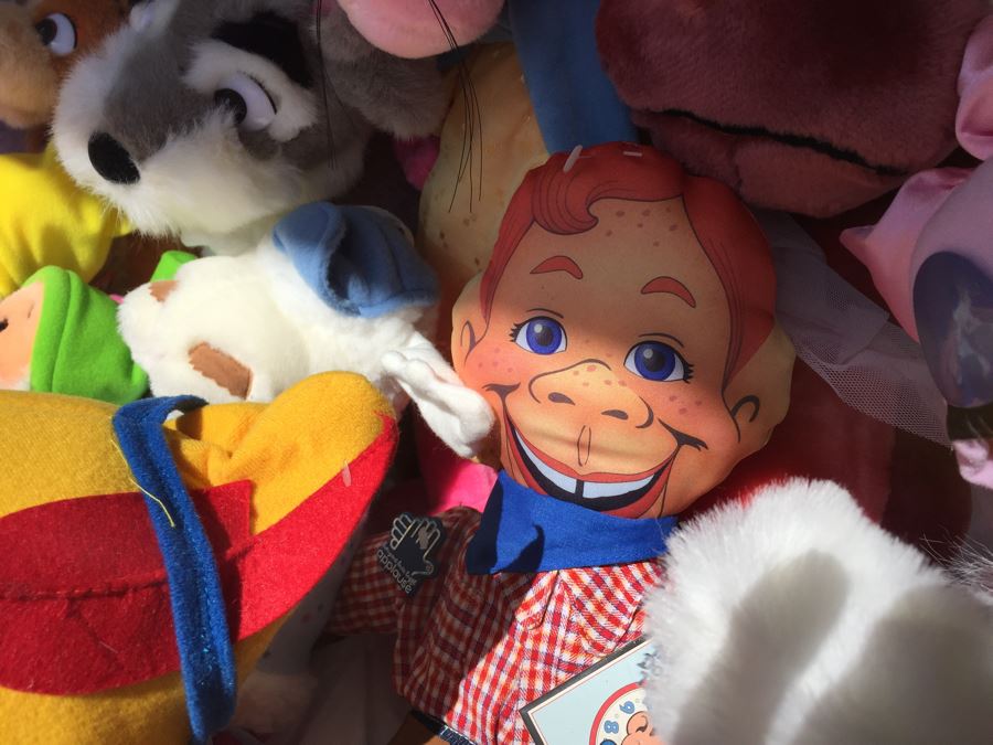 Huge Lot Of Vintage Plush Toys [Photo 7]