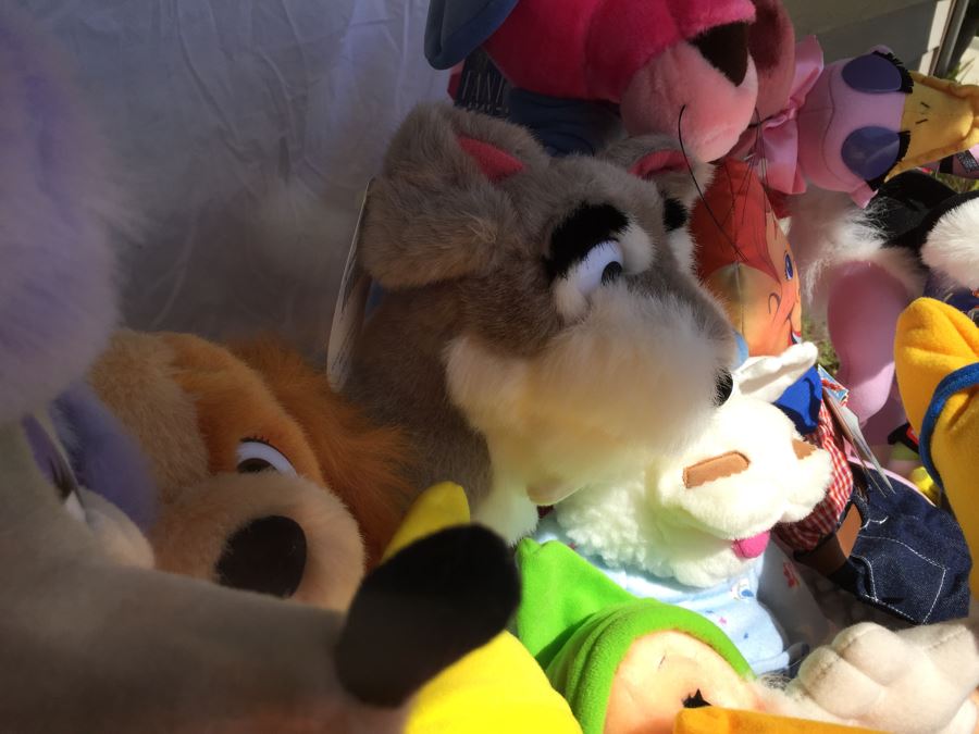 Huge Lot Of Vintage Plush Toys [Photo 12]