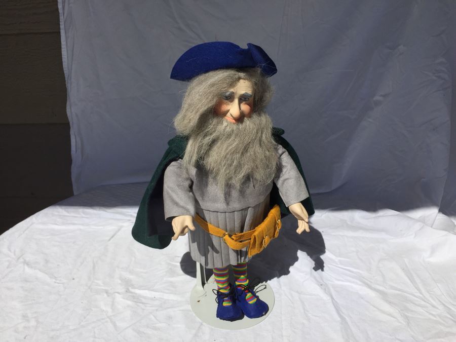 Collectible Doll With Stand [Photo 4]