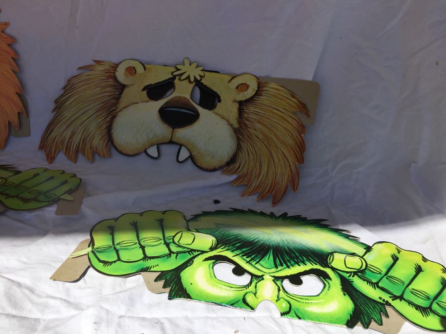 Vintage Halloween Decoration And Mask Lot [Photo 3]