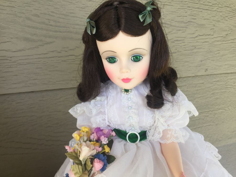 Large Madame Alexander Dolls [Photo 3]