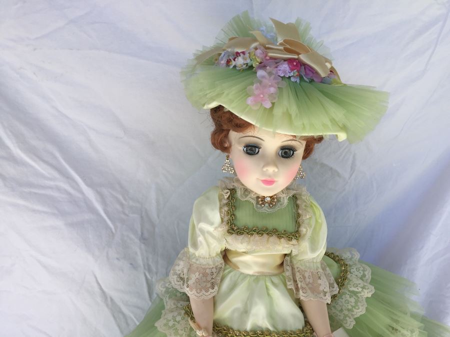 Large Madame Alexander Doll [Photo 3]