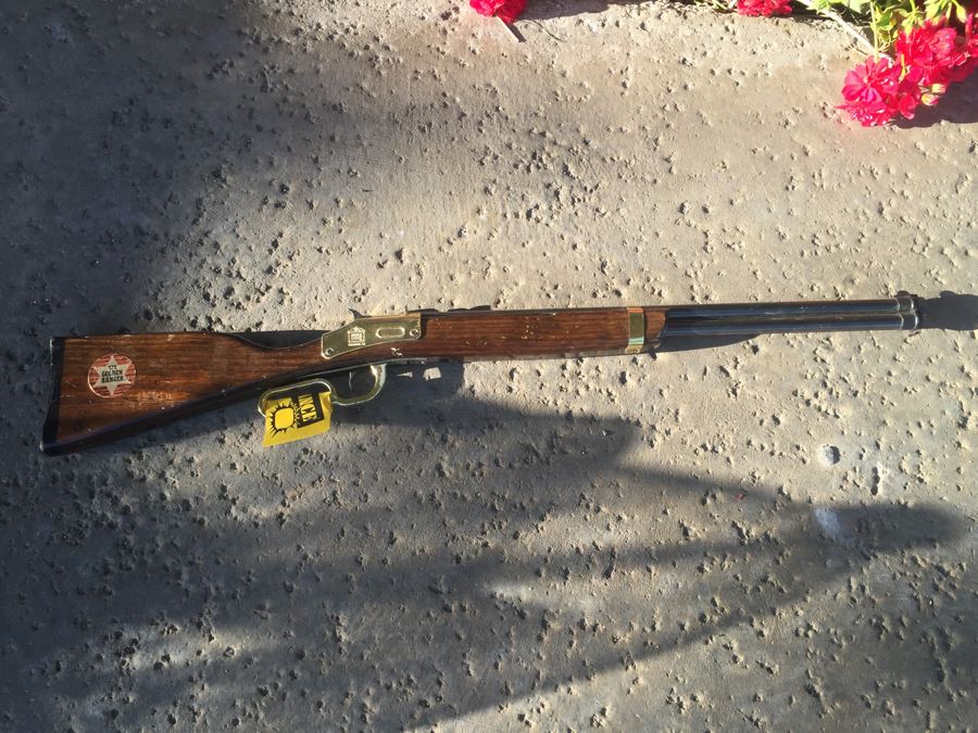 Vintage Golden Ranger Toy Gun [Photo 1]