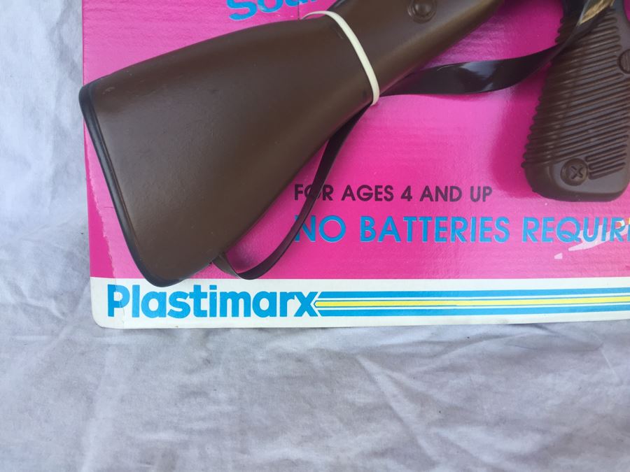 F.B.I. Toy Machine Gun From Plastimarx New On Card [Photo 3]