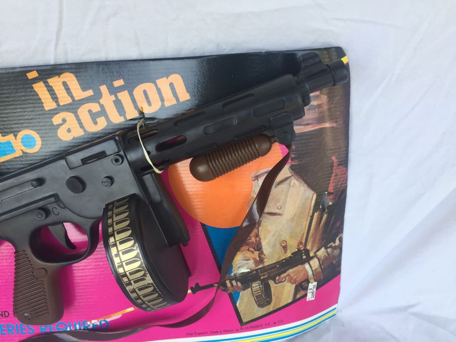 F.B.I. Toy Machine Gun From Plastimarx New On Card [Photo 3]