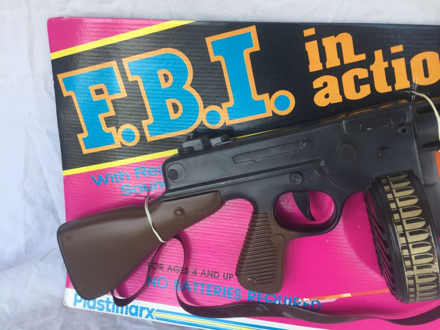 F.B.I. Toy Machine Gun From Plastimarx New On Card [Photo 2]
