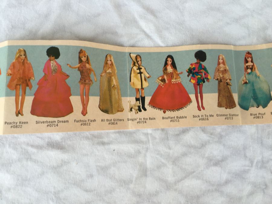 Vintage Dawn Travel Case Filled With Dawn Dolls And Vintage Doll Clothes And Accessories [Photo 15]