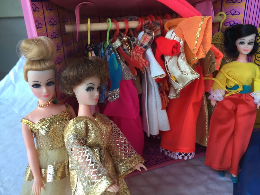 Vintage Dawn Travel Case Filled With Dawn Dolls And Vintage Doll Clothes And Accessories [Photo 3]