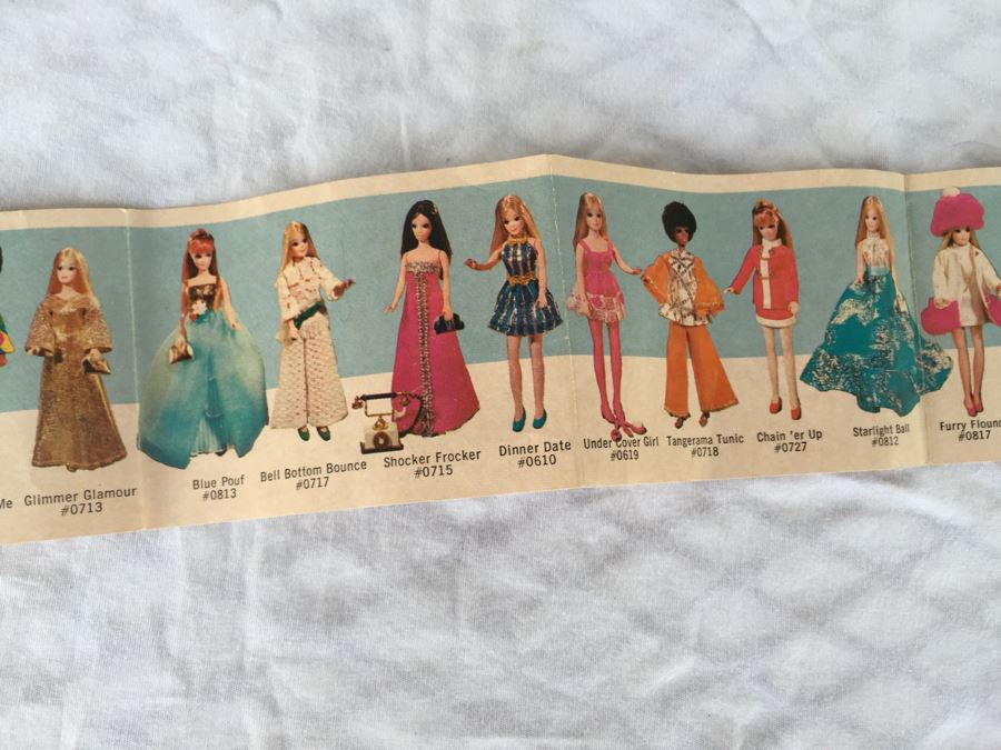 Vintage Dawn Travel Case Filled With Dawn Dolls And Vintage Doll Clothes And Accessories [Photo 16]