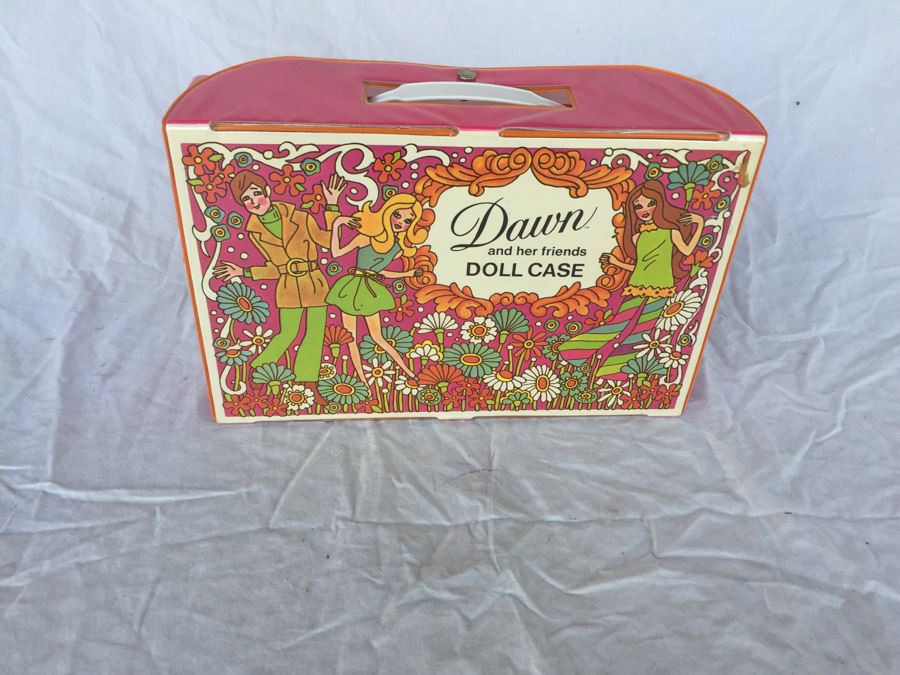 Vintage Dawn Doll Case With Dawn Dolls, Clothing And Accessories
