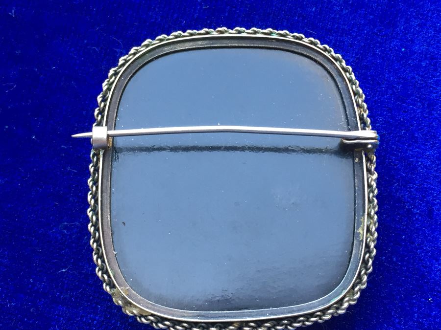 Antique Handpainted European Enamel Pin Wt:10.8g [Photo 3]