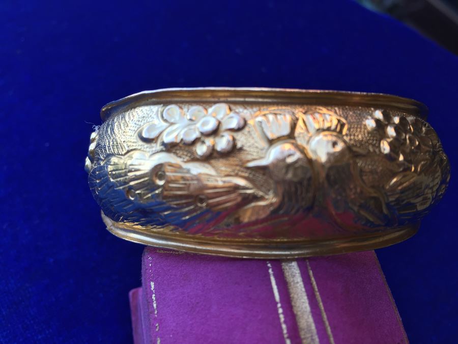 23k Gold Peacock Repoussé Design Bracelet In Cartouche Wt:22.4g [Photo 8]