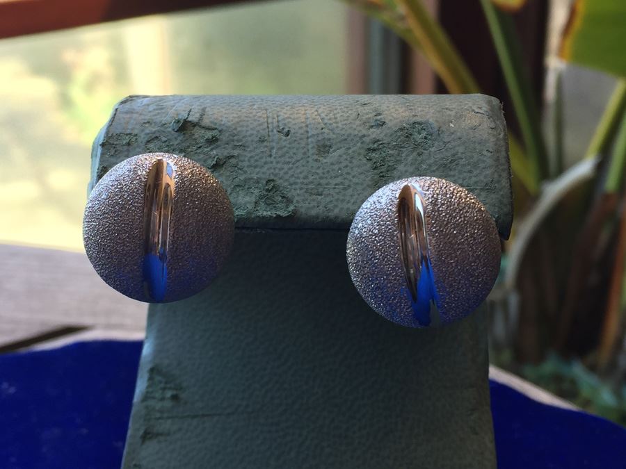 18k White Gold Button Style Earrings Wt:10.5g [Photo 4]