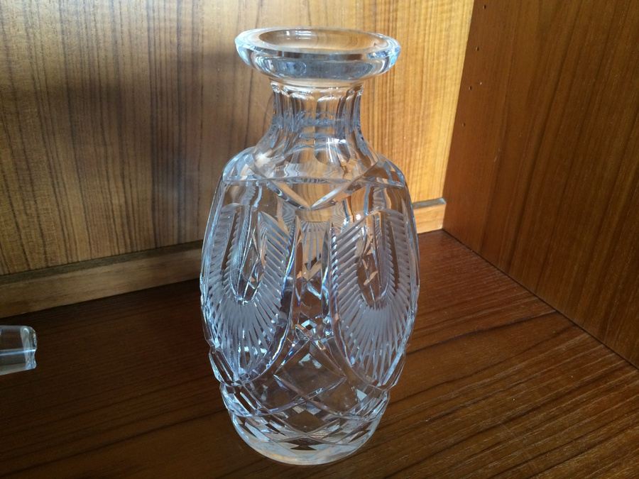 Crystal Decanter w/ Stopper [Photo 1]