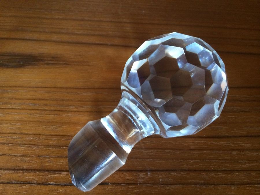 Crystal Decanter w/ Stopper [Photo 4]