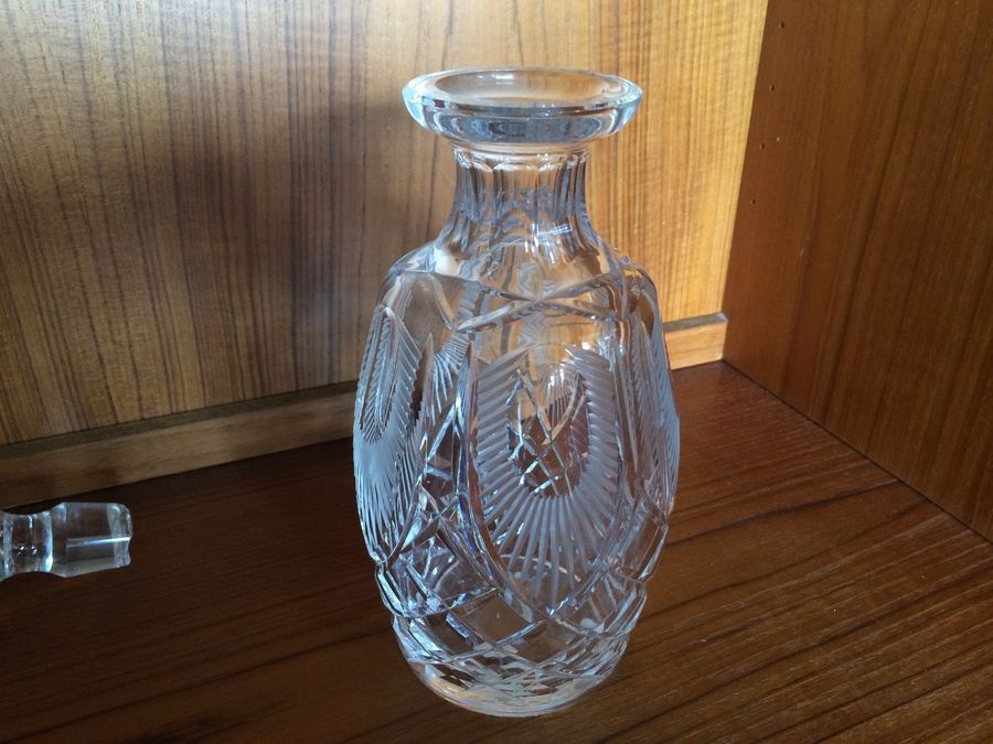 Crystal Decanter w/ Stopper [Photo 3]