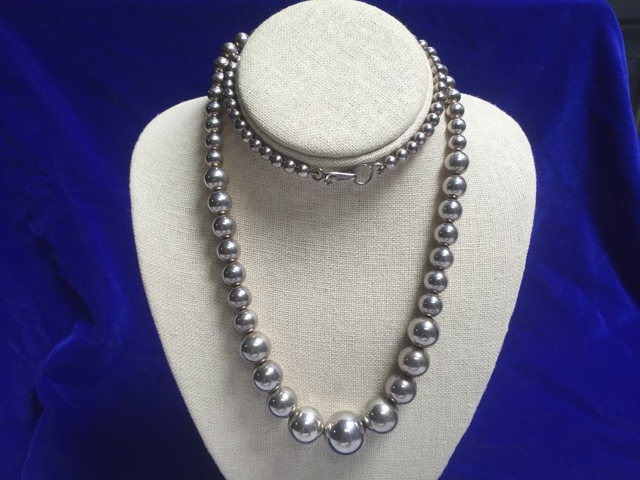 Native American Silver Bead Necklace Wt:69g [Photo 1]