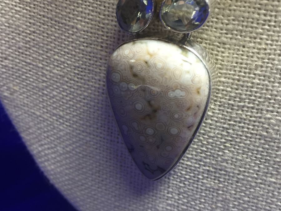 Designer Style Necklace Including Genuine Stones Wt:102.3g [Photo 5]