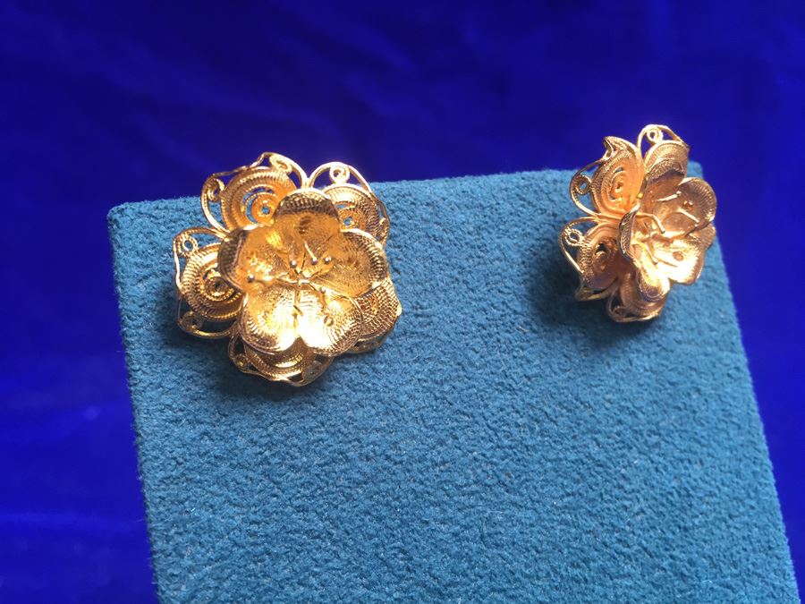 22k Gold Flower Earrings Wt:11.8g [Photo 1]