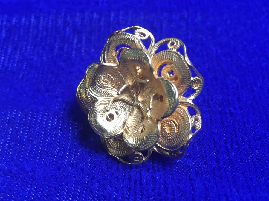 22k Gold Flower Earrings Wt:11.8g [Photo 12]