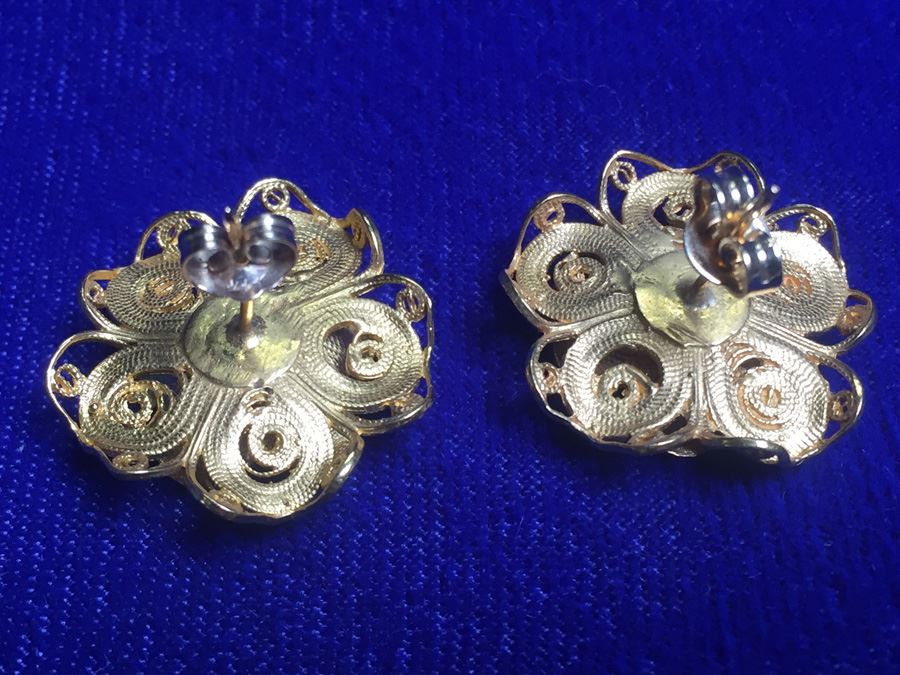 22k Gold Flower Earrings Wt:11.8g [Photo 3]