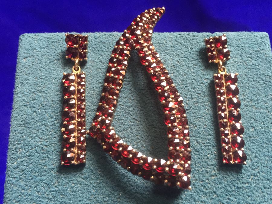 Antique Bohemian Garnet Pin & Drop Earrings Wt:13.2g [Photo 1]
