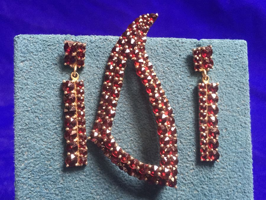 Antique Bohemian Garnet Pin & Drop Earrings Wt:13.2g [Photo 5]