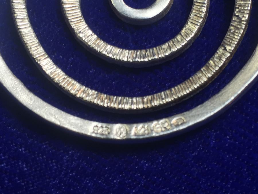 Sterling Silver Modernist Pendant On Geniune Beads Wt:56g [Photo 10]