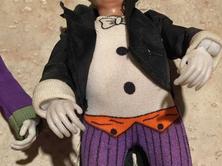 Vintage 70's 8 Inch MEGO Action Figures Batman Robin Joker Penguin [Photo 13]