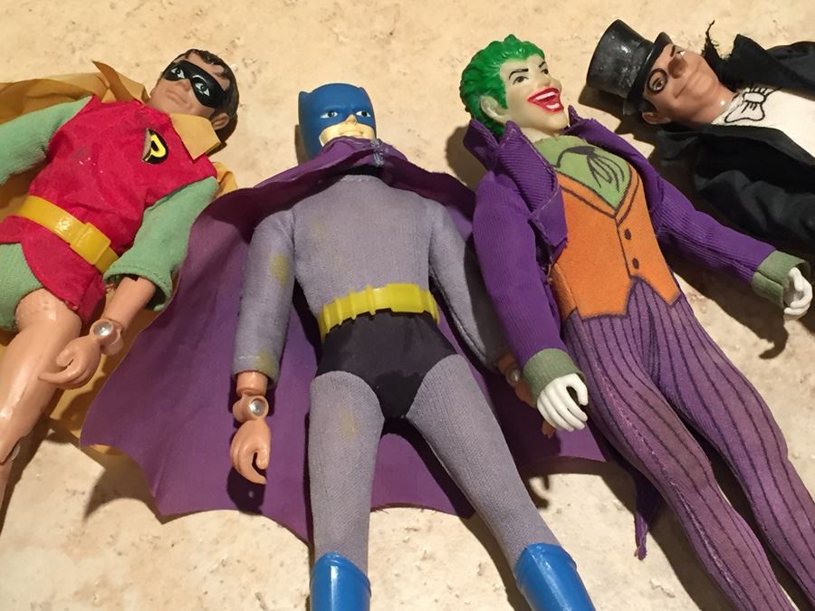 Vintage 70's 8 Inch MEGO Action Figures Batman Robin Joker Penguin [Photo 3]