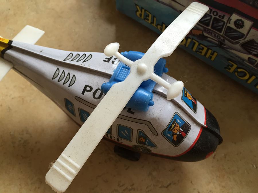 Fire Chief Helicopter Wind-Up Tin Toy HR-822 COTC In Box [Photo 7]