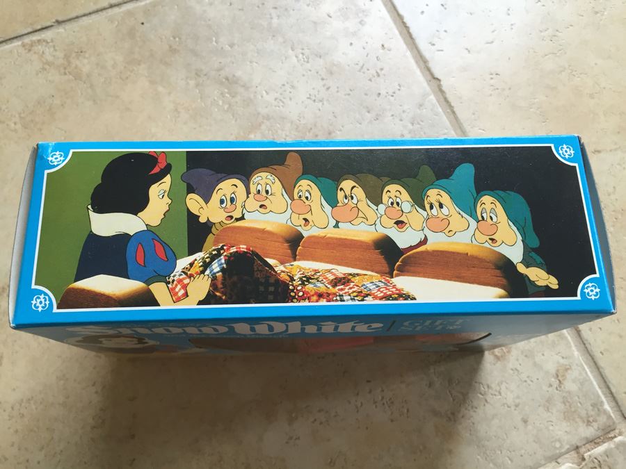Walt Disney's Snow White And The Seven Dwarfs View-Master Gift Set New In Box [Photo 3]