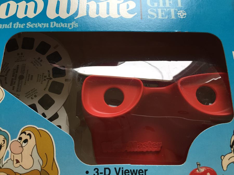 Walt Disney's Snow White And The Seven Dwarfs View-Master Gift Set New In Box [Photo 4]