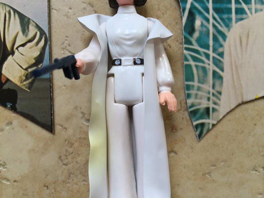 STAR WARS Kenner Action Figure 1977 Luke Skywalker And 1977 Princess Leia Organa With Portion Of Cards Excellent Condition Never Played With [Photo 9]