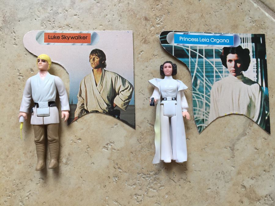 STAR WARS Kenner Action Figure 1977 Luke Skywalker And 1977 Princess Leia Organa With Portion Of Cards Excellent Condition Never Played With