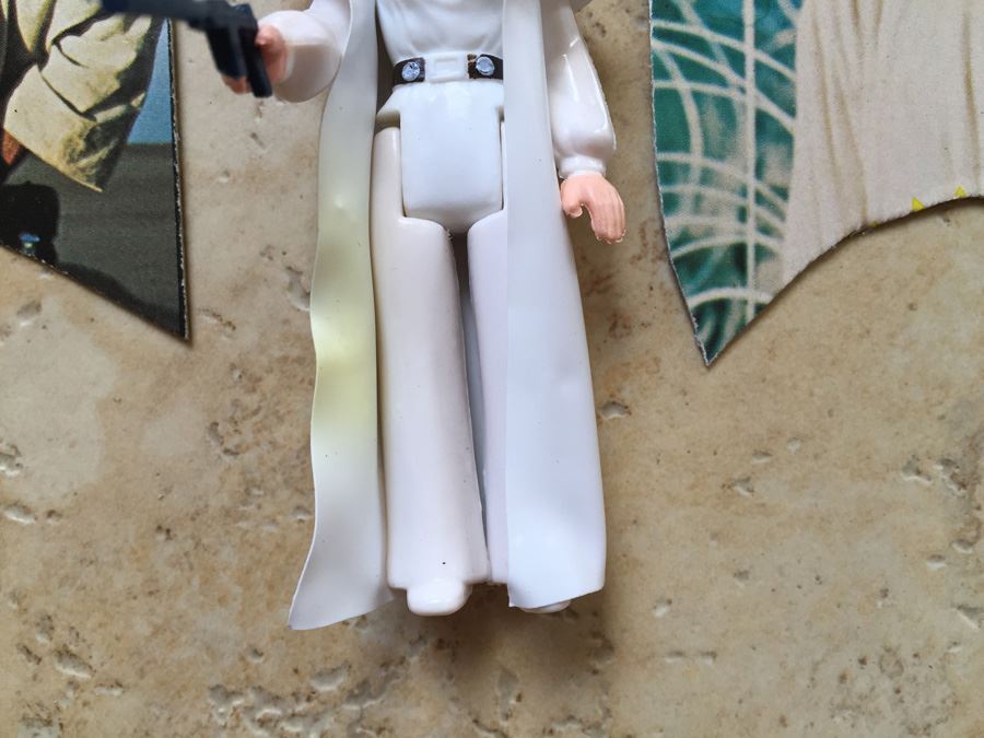 STAR WARS Kenner Action Figure 1977 Luke Skywalker And 1977 Princess Leia Organa With Portion Of Cards Excellent Condition Never Played With [Photo 10]